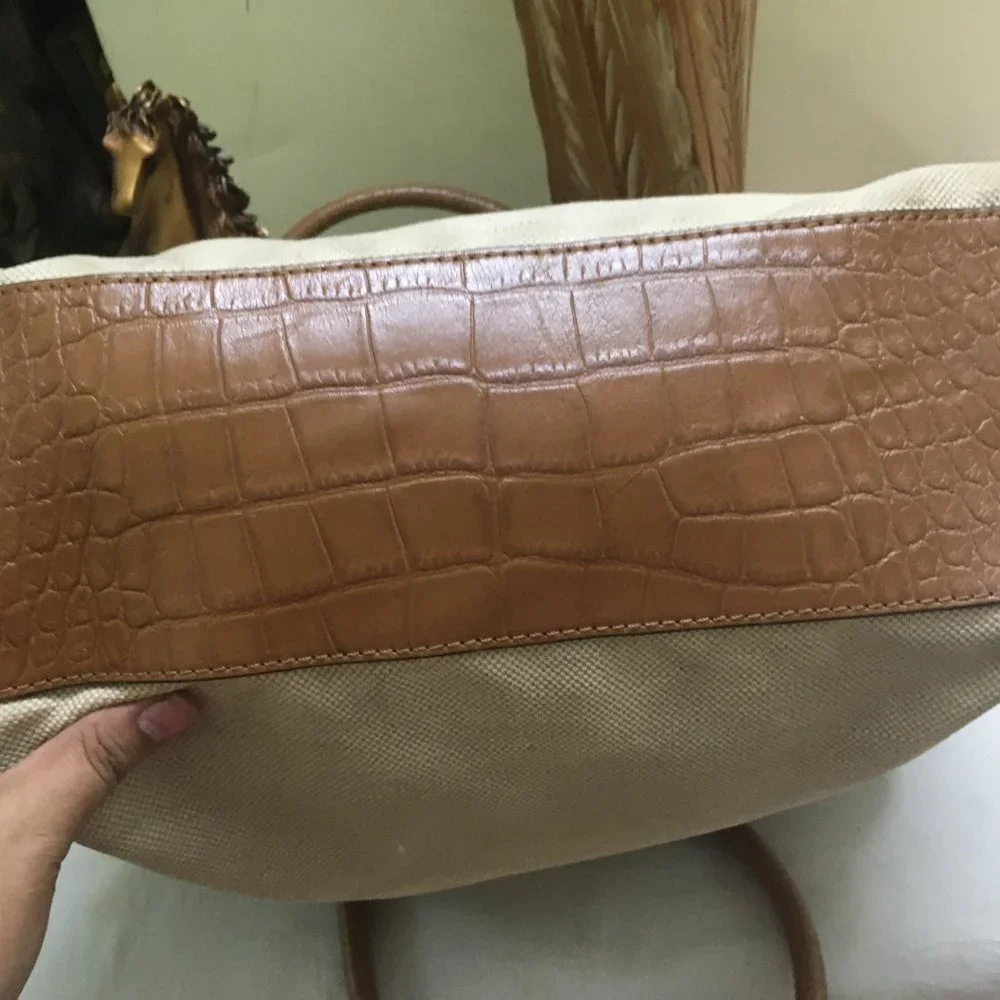 At best price: Authentic Michael Kors Hamilton NS Canvas/ Leather Tote - Picture 13 of 16